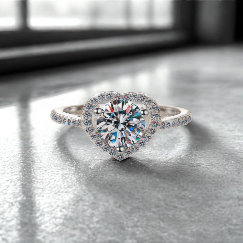 VVS MOISSANITE INEL “HEARTH”